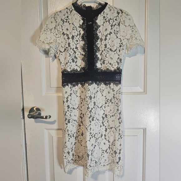 Few Moda White and Black Floral Lace Dress Women's Size S - Picture 1 of 10